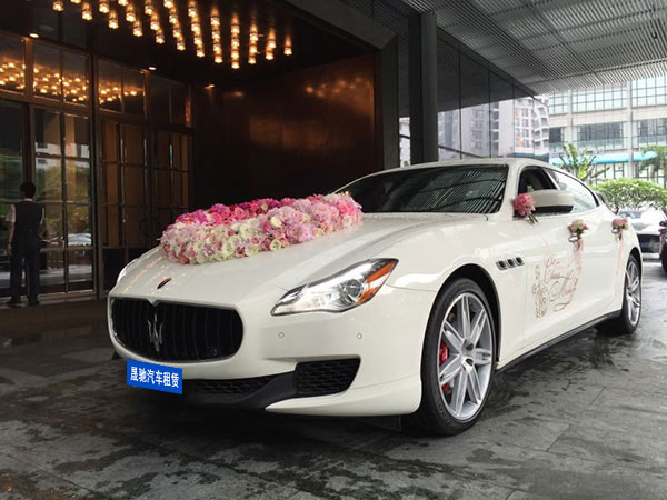 玛萨拉蒂婚礼花车